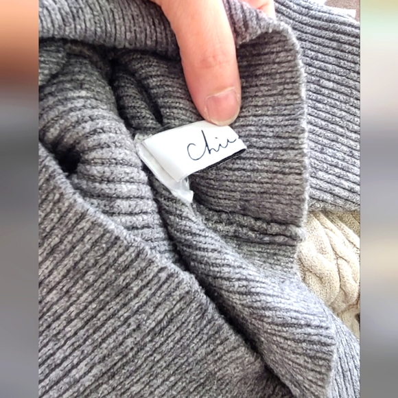 NWT! Gray Ribbed Sweater Size M - Picture 4 of 6